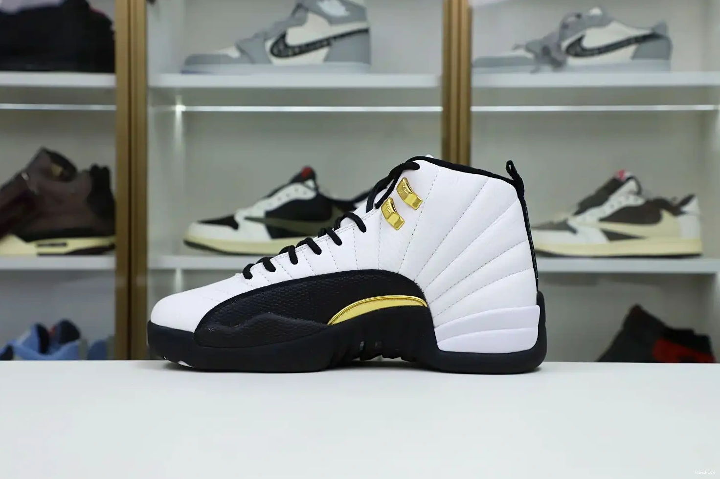 'ROYALTY' RETRO JORDAN AIR Kimikick 12 0430